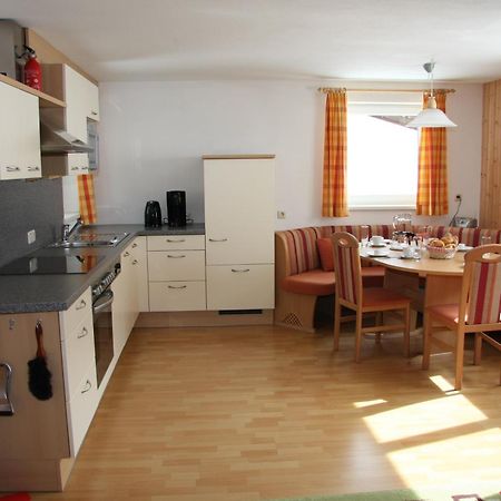Haus Lutea Apartman Gaschurn Kültér fotó